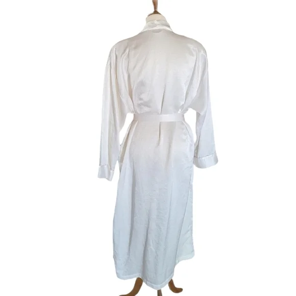 Vintage VS‎ Gold Label Cream Satin Robe Robes